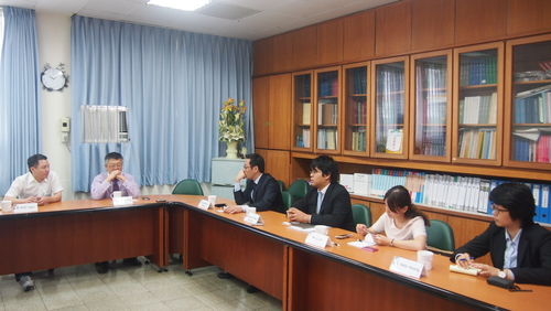 20150508 新加坡國立大學李光耀公共政策學院亞洲與全球化研究所訪問團座談會圖片