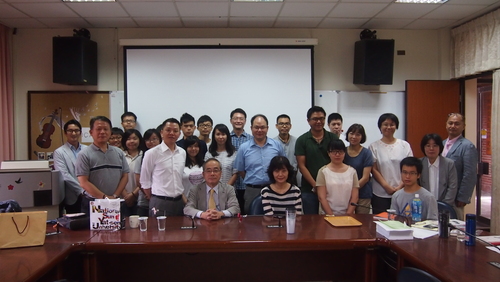 20140923 Dr. Suehiro Akira, Professor of School of Social Science, University of Tokyo shared his perspectives in his lecture 
